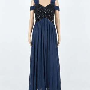 Unit Horse Elegant Sequin Patchwork Chiffon Off-Shoulder Maxi Dress